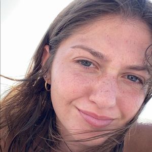 Meet your Posher, Michaela